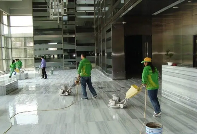 保潔崗位外包對于企業(yè)那些好處?